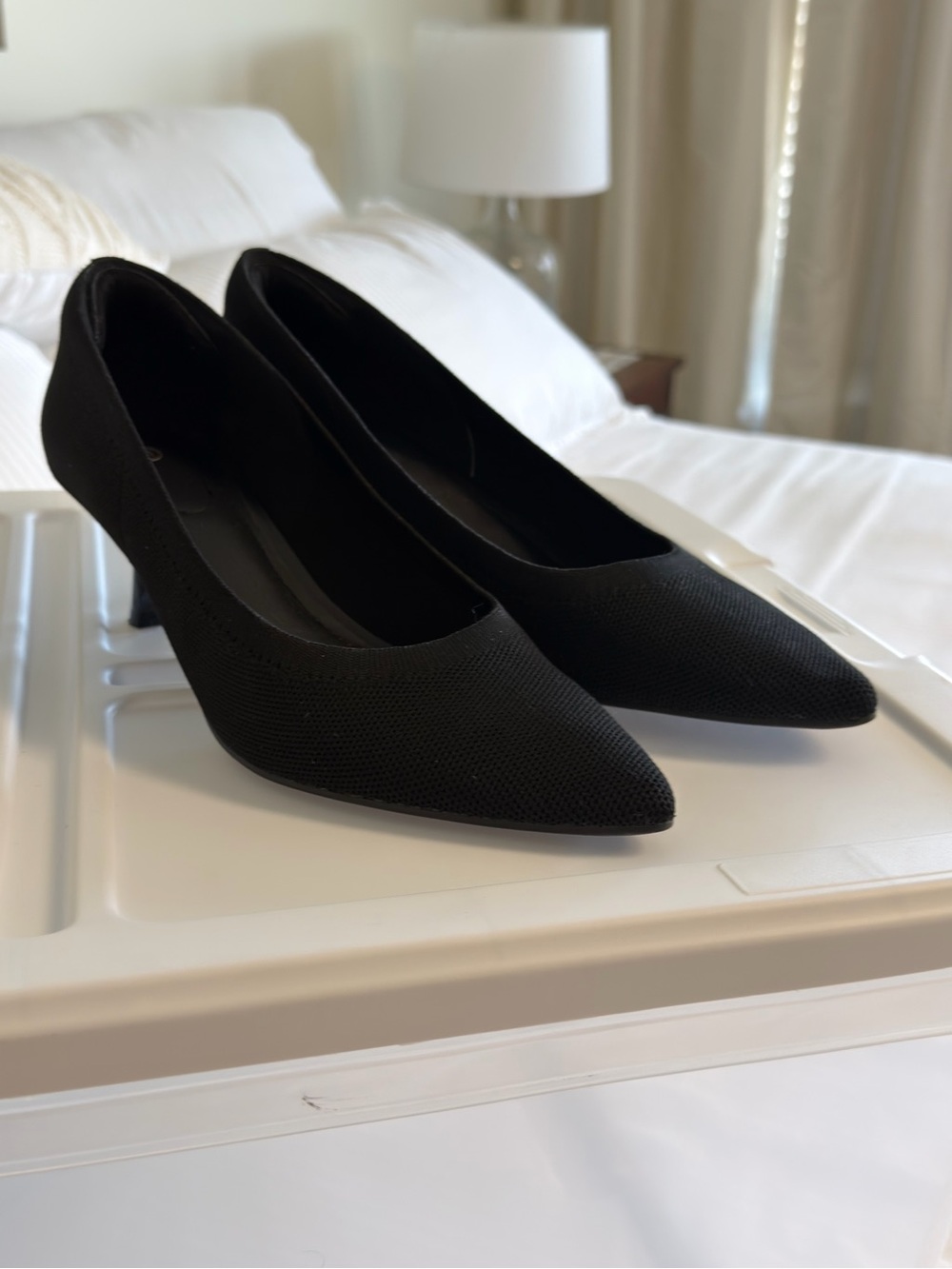 Classic Black Pointed Mid-Heel Pumps for Women